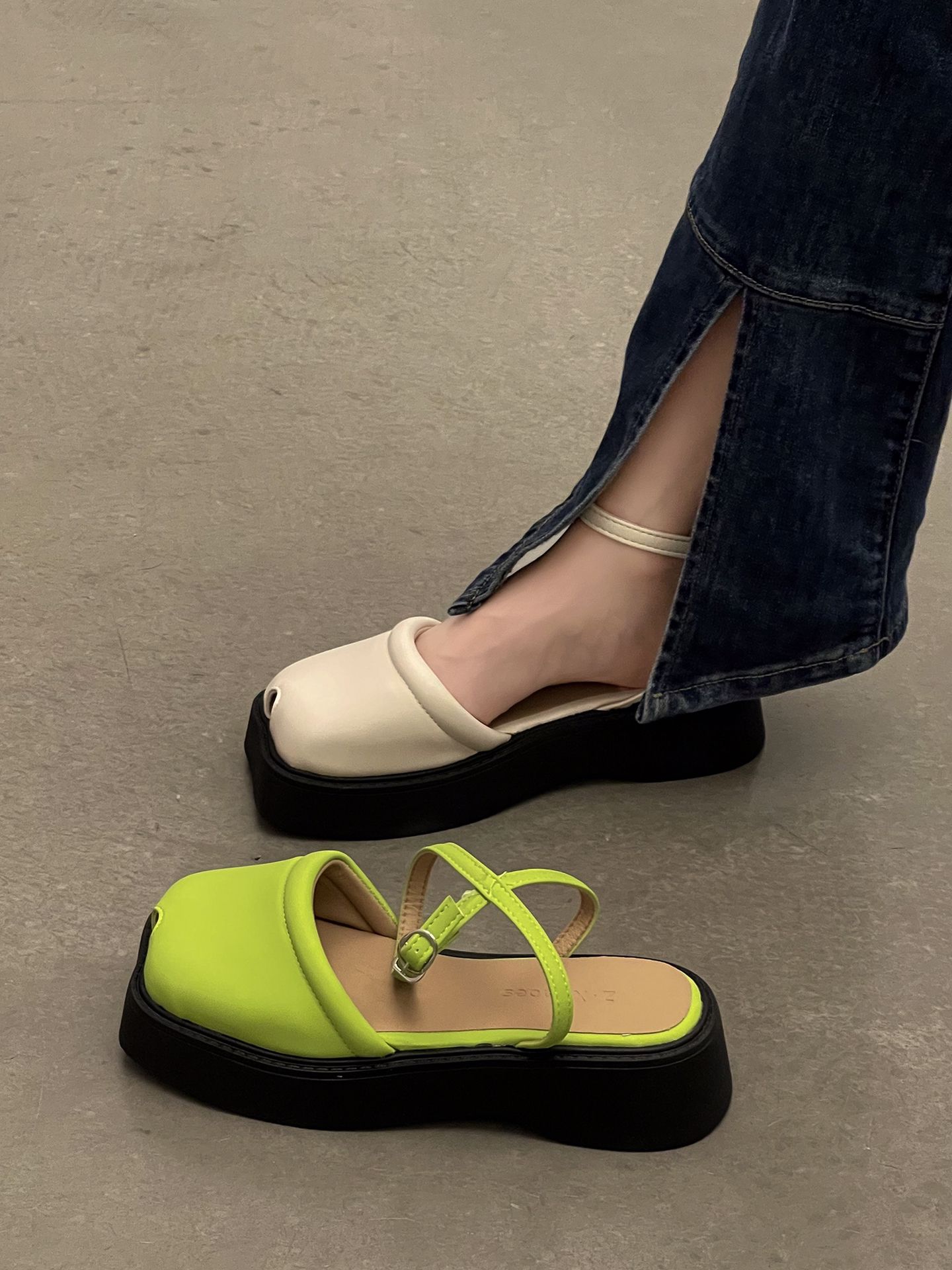 粗跟 中跟 圆头 无帮 袢扣 中口鞋 皮革  - VALI鞋履AI设计主图