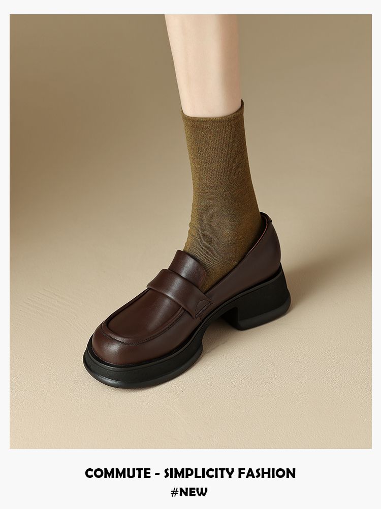 粗跟 中跟 圆头 低帮 一脚蹬 深口鞋 皮革  - VALI鞋履AI设计主图