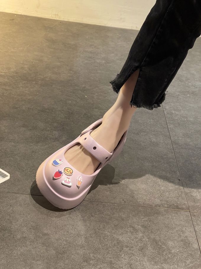 圆头 低帮 袢扣 中口鞋 皮革 