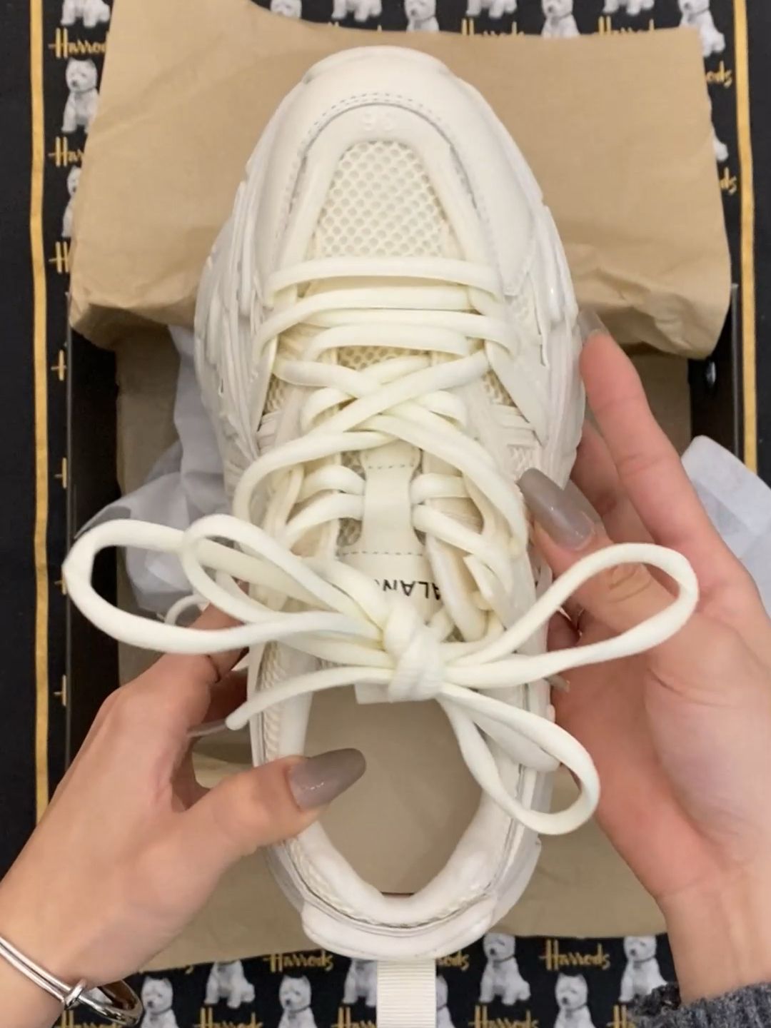 圆头 低帮 系带 深口鞋  - VALI鞋履AI设计主图