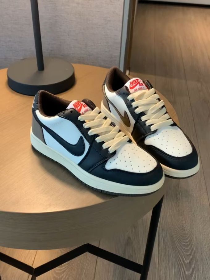 平底 圆头 低帮 系带 深口鞋 皮革 