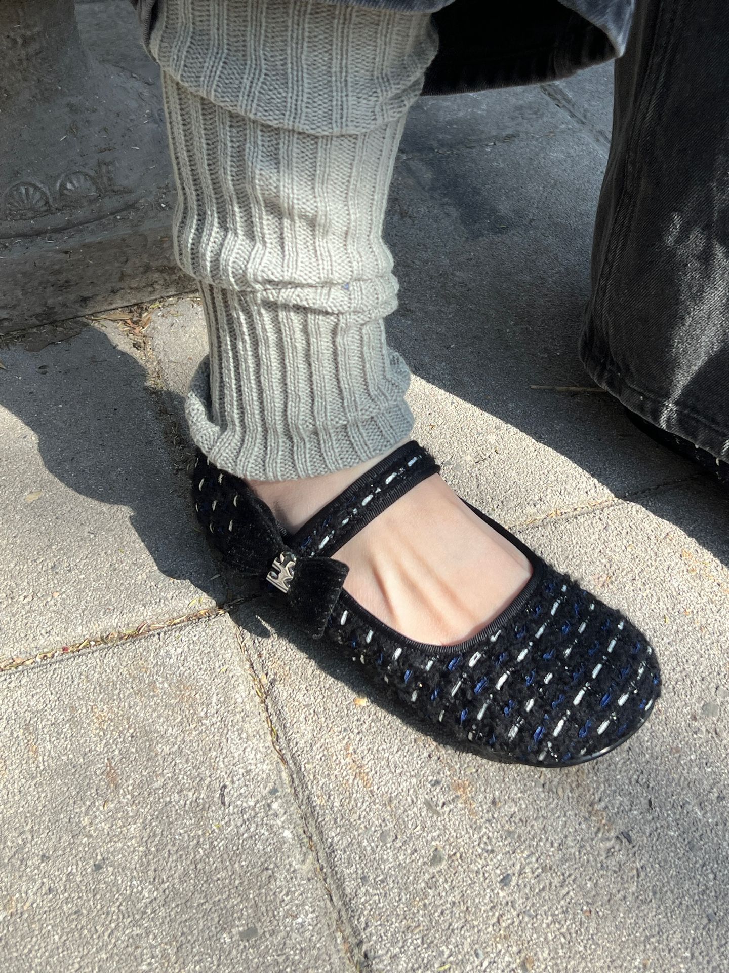 异形头-分趾 低帮 袢扣 中口鞋  - VALI鞋履AI设计主图