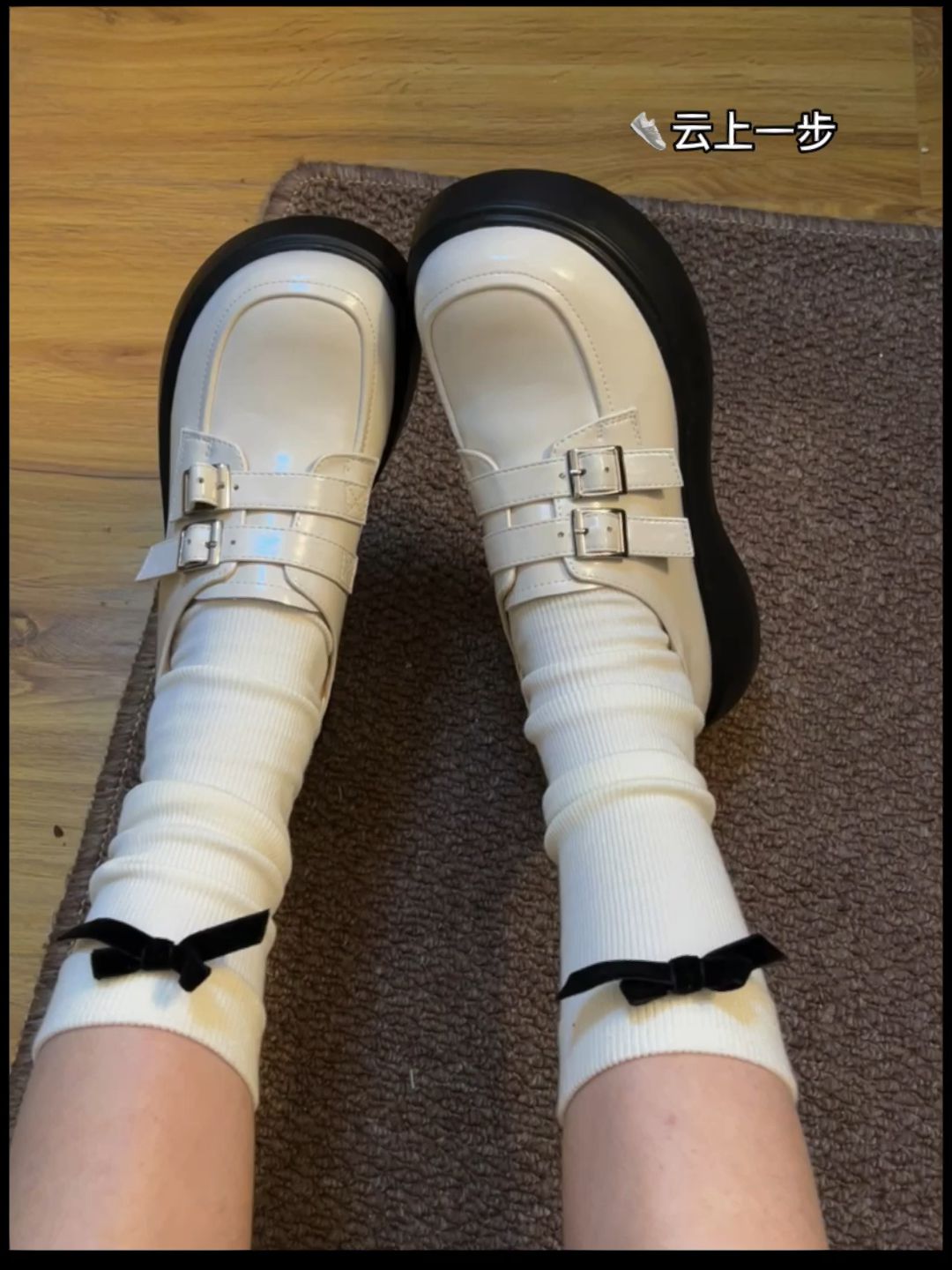 圆头 低帮 袢扣 深口鞋 皮革  - VALI鞋履AI设计主图