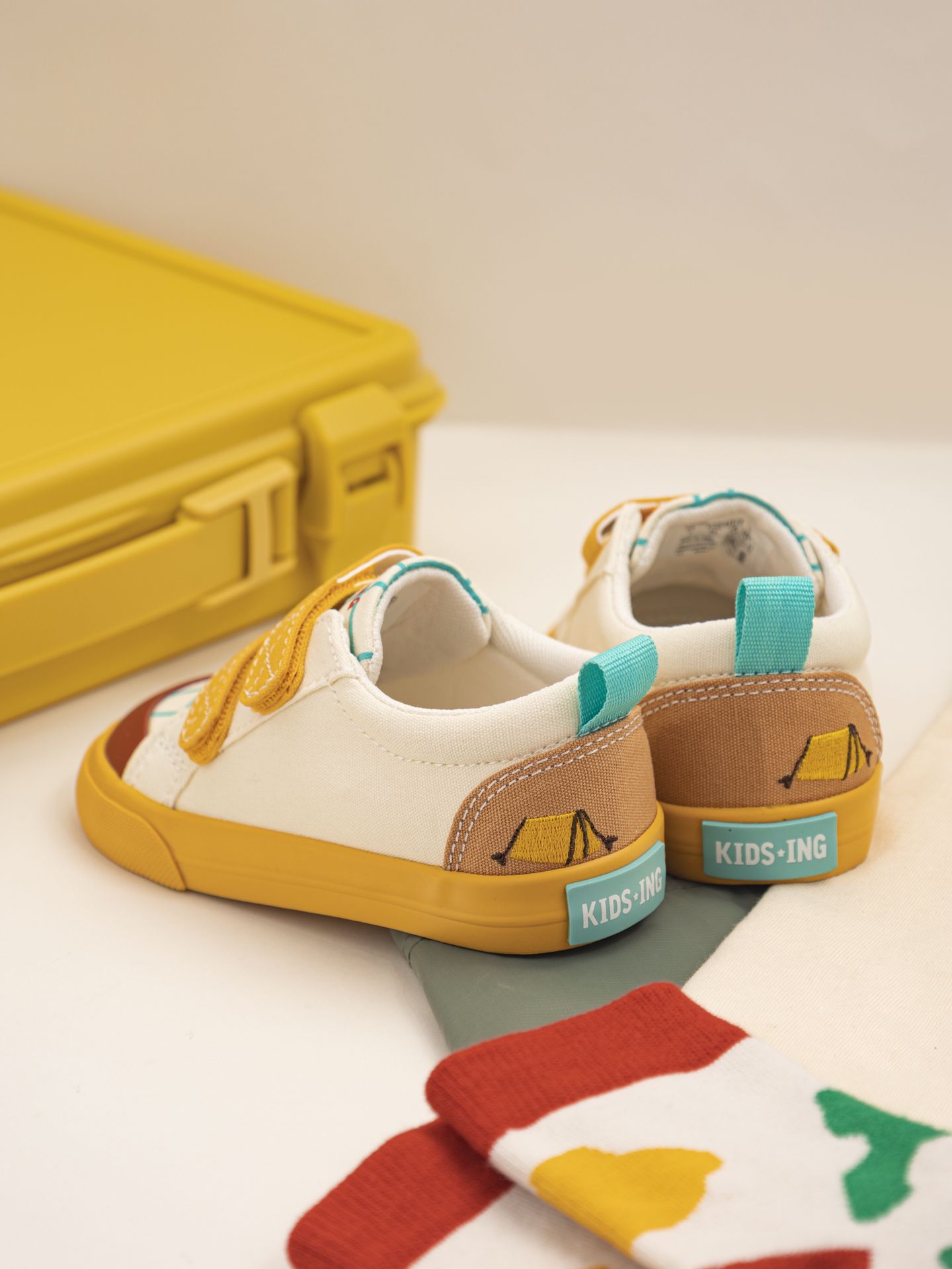 平底 圆头 低帮 一脚蹬 深口鞋  - VALI鞋履AI设计主图