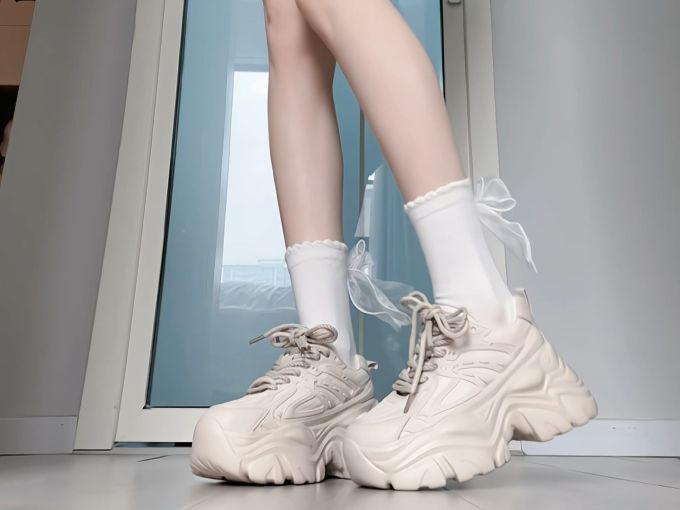 厚底 圆头 低帮 系带 深口鞋 皮革 