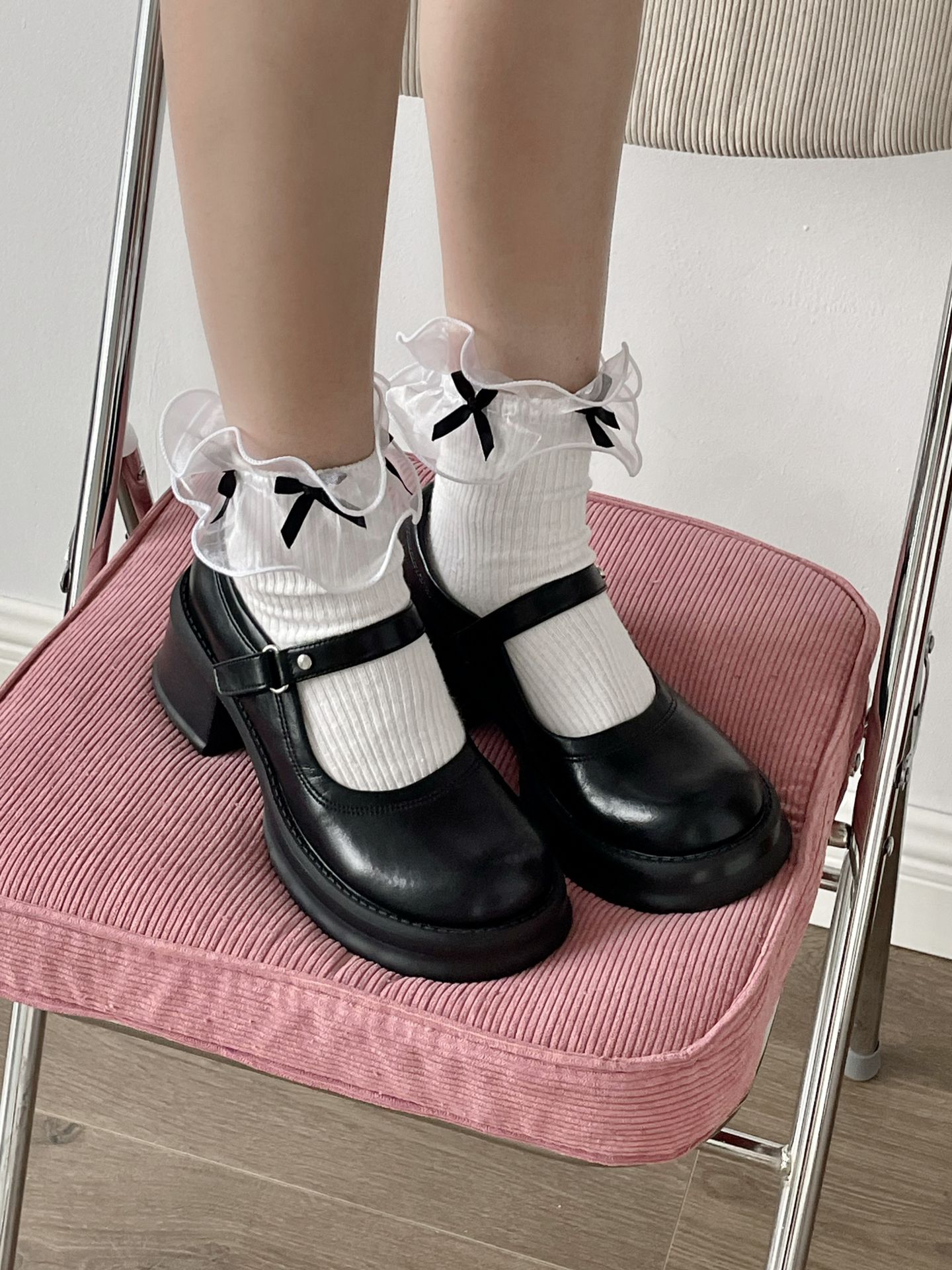 中跟 圆头 低帮 中口鞋 皮革  - VALI鞋履AI设计主图