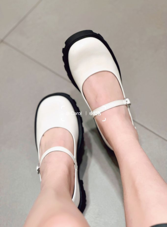 圆头 袢扣 中口鞋 皮革 