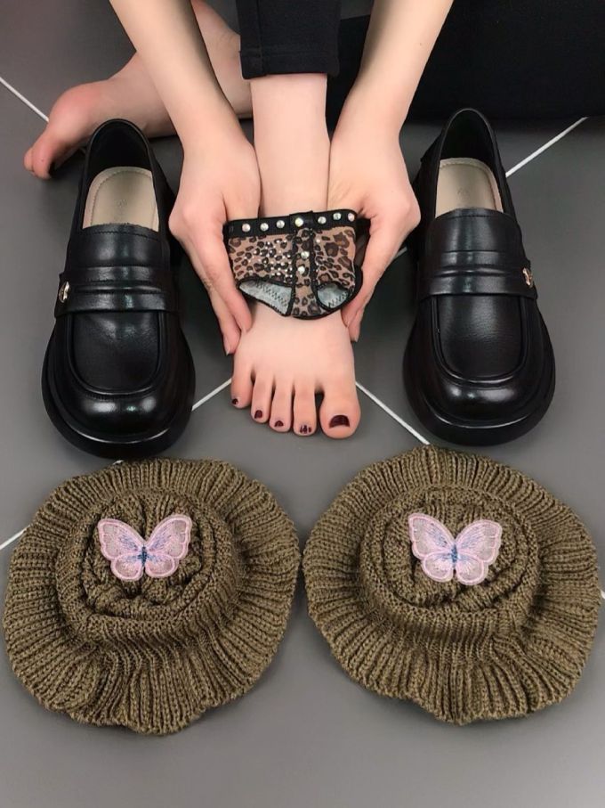 圆头 低帮 一脚蹬 深口鞋 皮革 