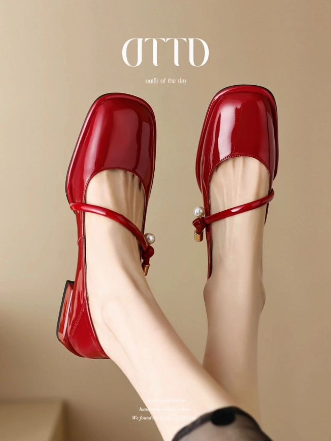 方头 低帮 浅口鞋 皮革 