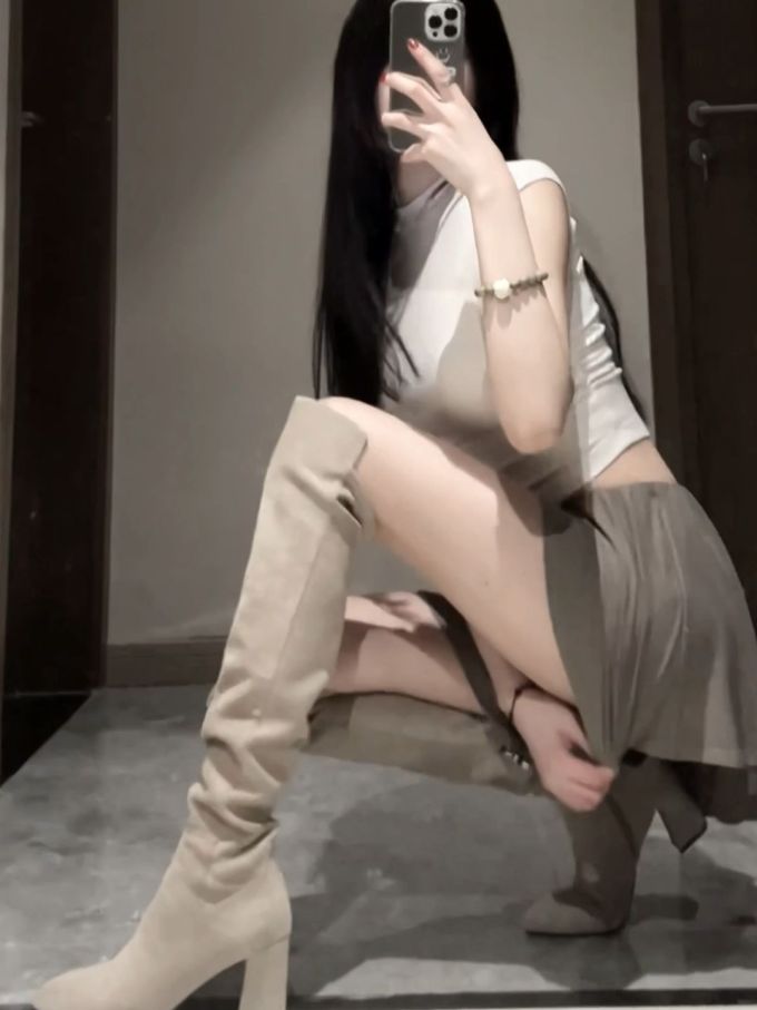 粗跟 中跟 圆头 高筒 皮革 