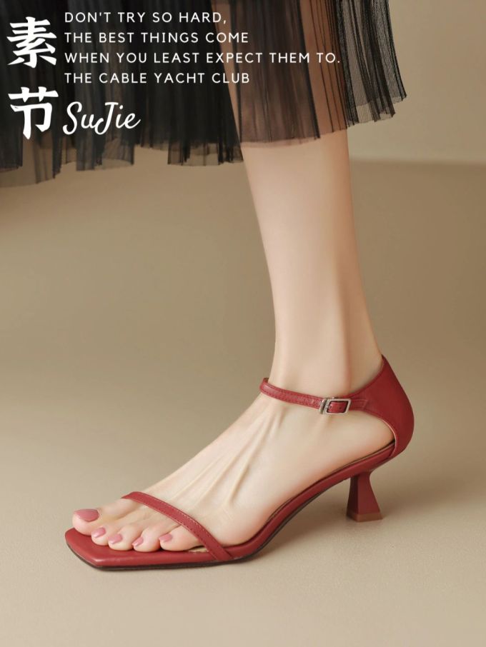 中跟 方头 袢扣 皮革 