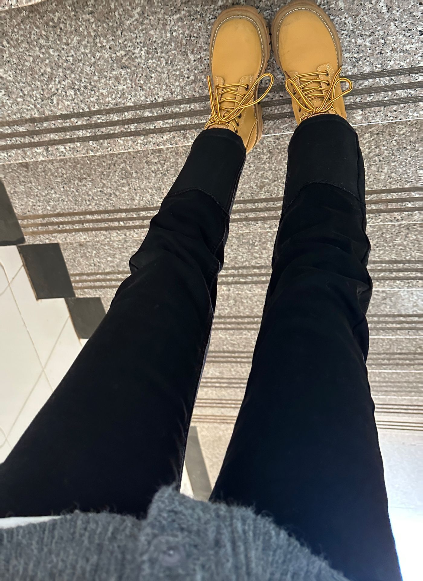 圆头 系带 低筒 皮革  - VALI鞋履AI设计主图