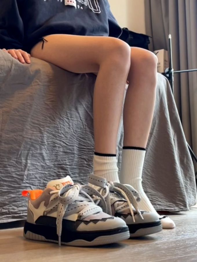 平底 圆头 低帮 系带 深口鞋 皮革 