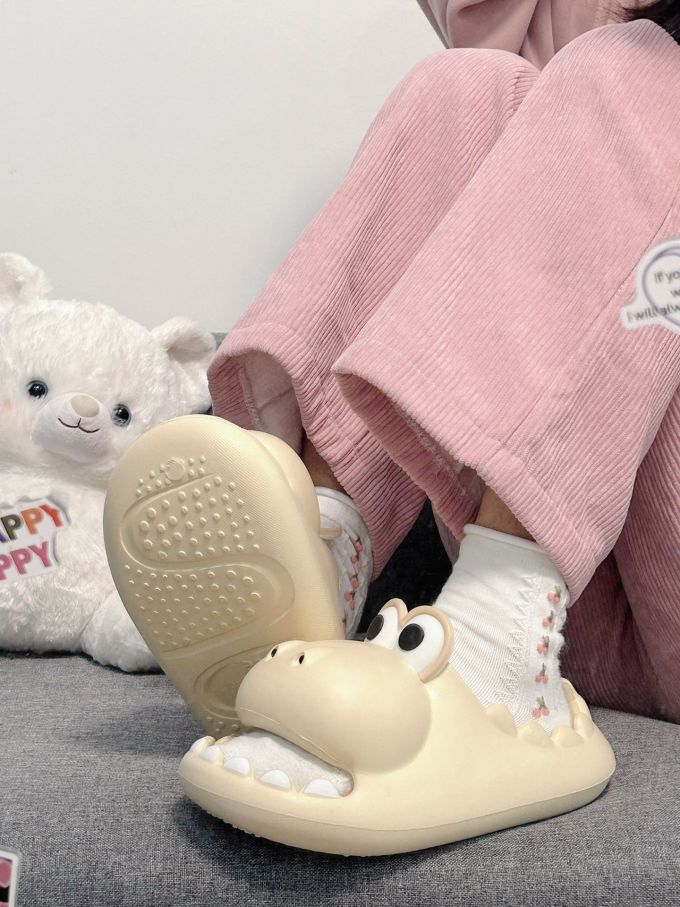 平底 圆头 低帮 魔术贴 深口鞋 皮革 