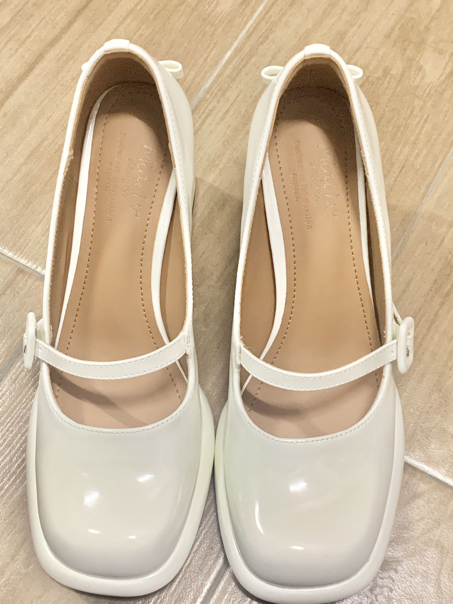 方头 袢扣 中口鞋 皮革  - VALI鞋履AI设计主图