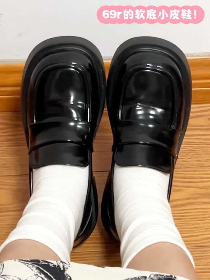 圆头 低帮 一脚蹬 深口鞋 皮革 