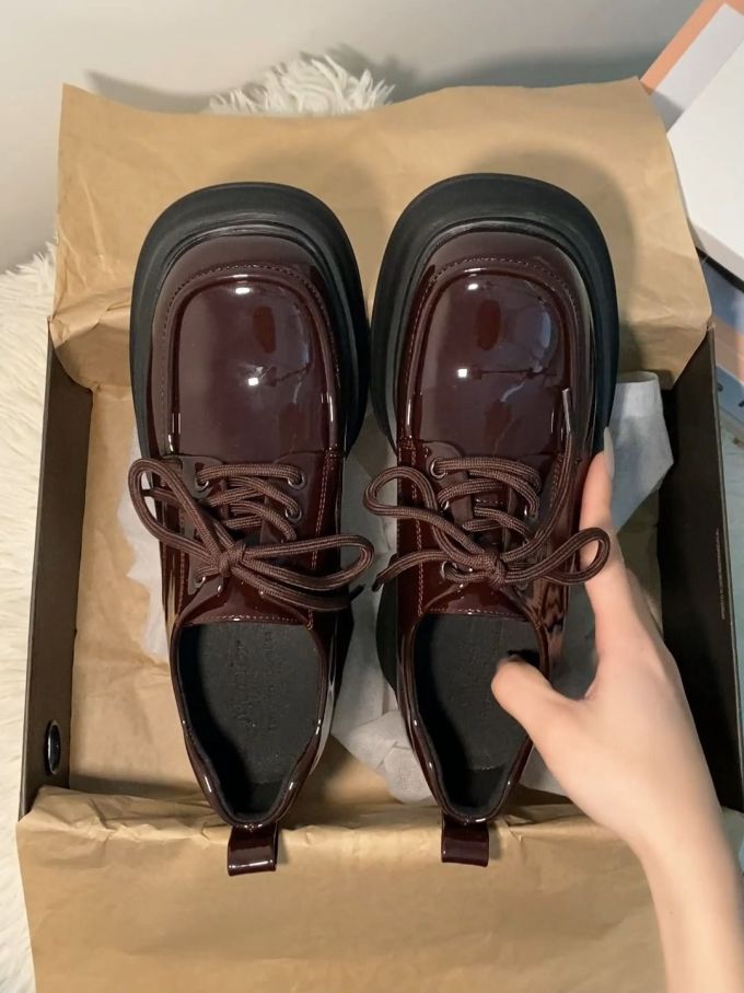 圆头 系带 深口鞋 皮革 