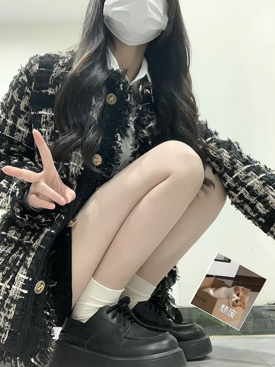 粗花呢 H型 翻领 酱黑色 学院风  - VALI鞋履AI设计主图