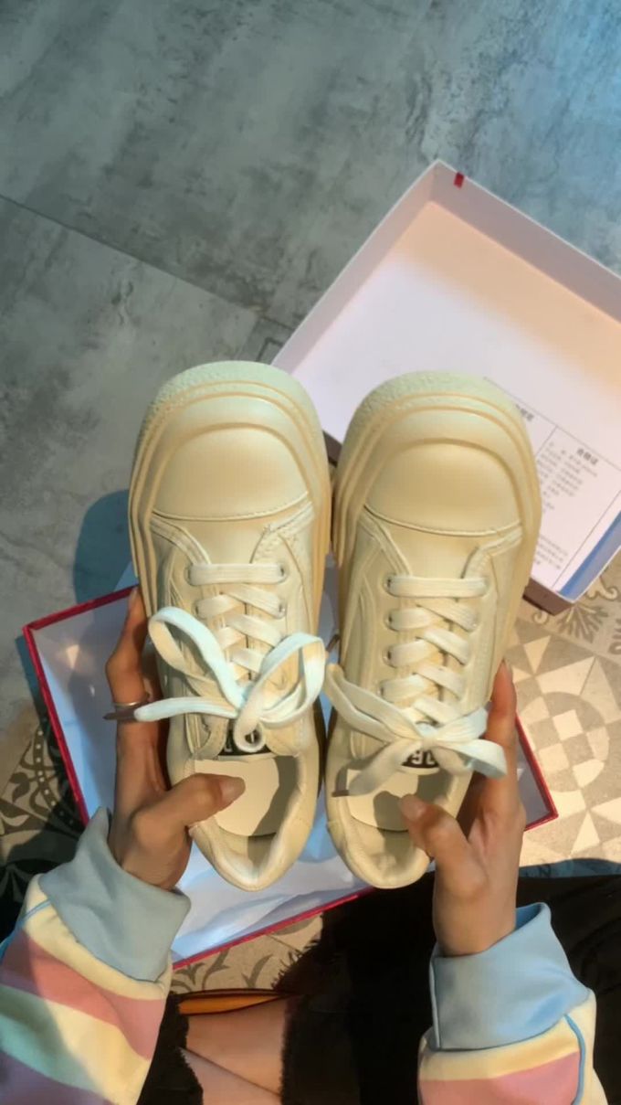 圆头 低帮 系带 深口鞋 皮革 