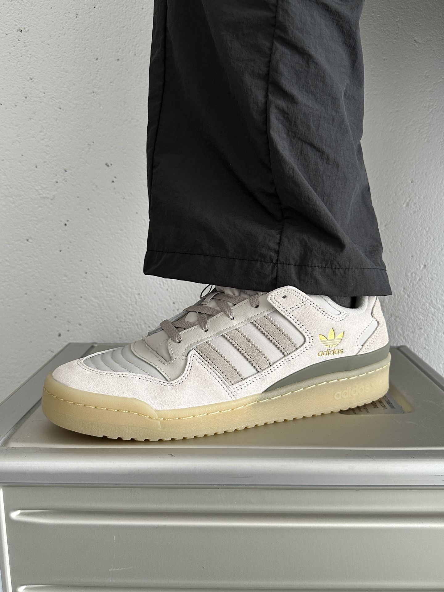 平底 圆头 低帮 系带 深口鞋  - VALI鞋履AI设计主图