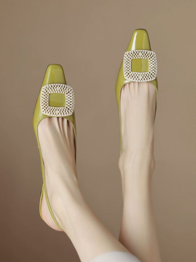 尖头 低帮 一脚蹬 浅口鞋 皮革 