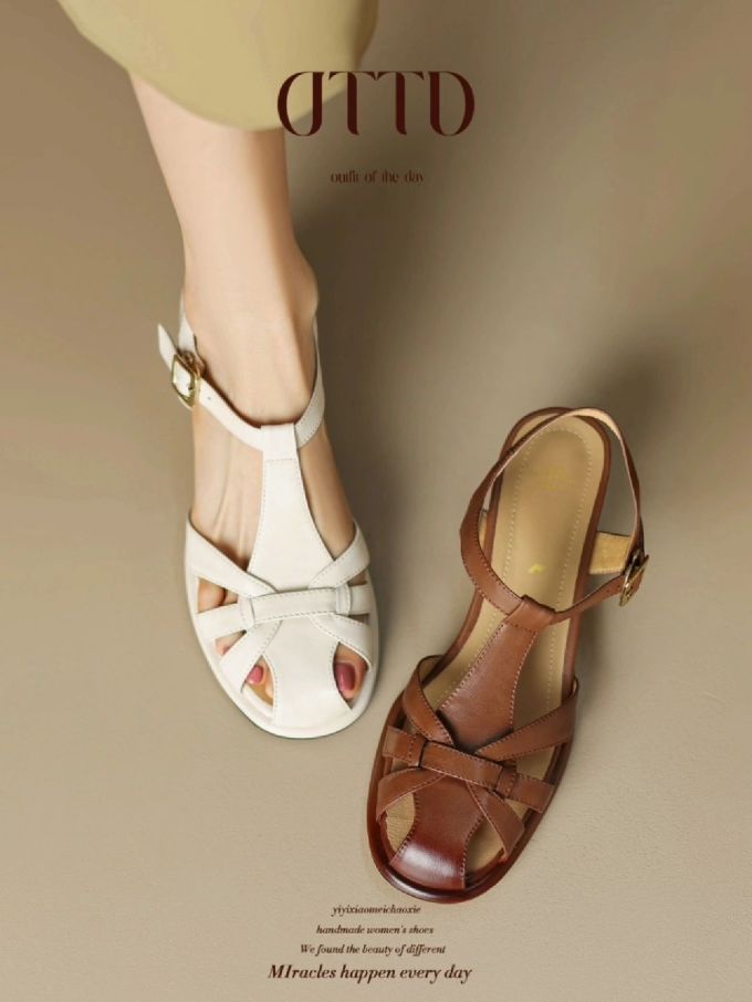 圆头 袢扣 中口鞋 皮革 