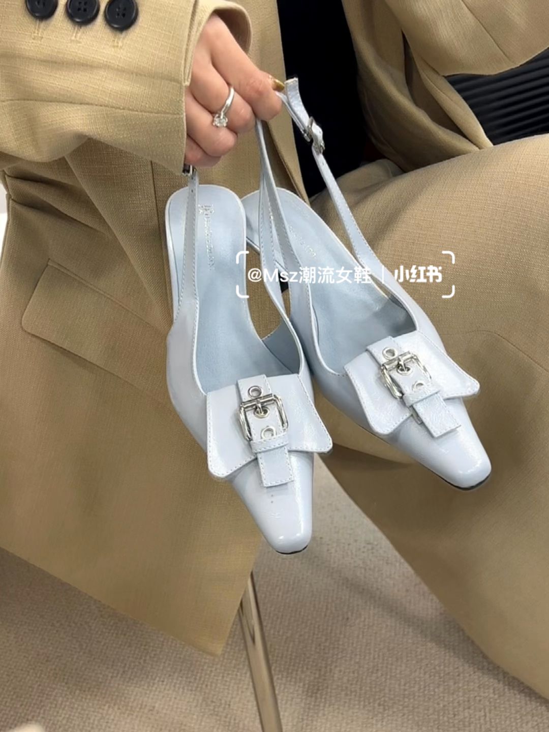 方头 低帮 袢扣 浅口鞋 皮革  - VALI鞋履AI设计主图