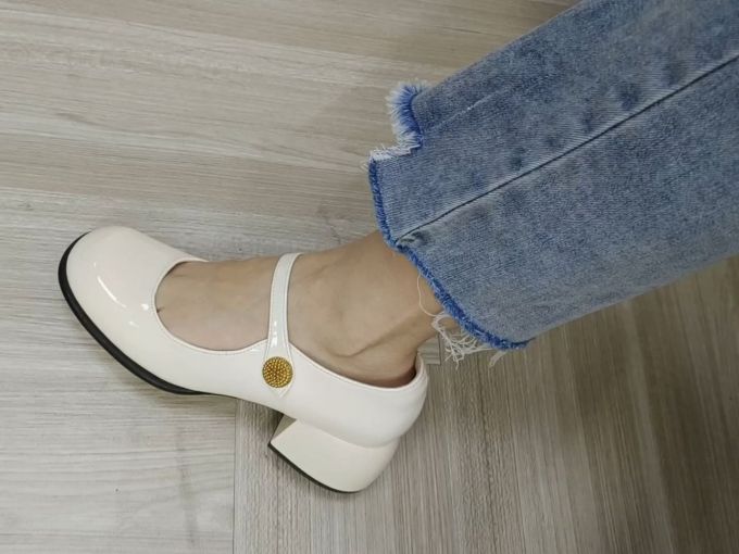 粗跟 中跟 方头 低帮 浅口鞋 皮革 