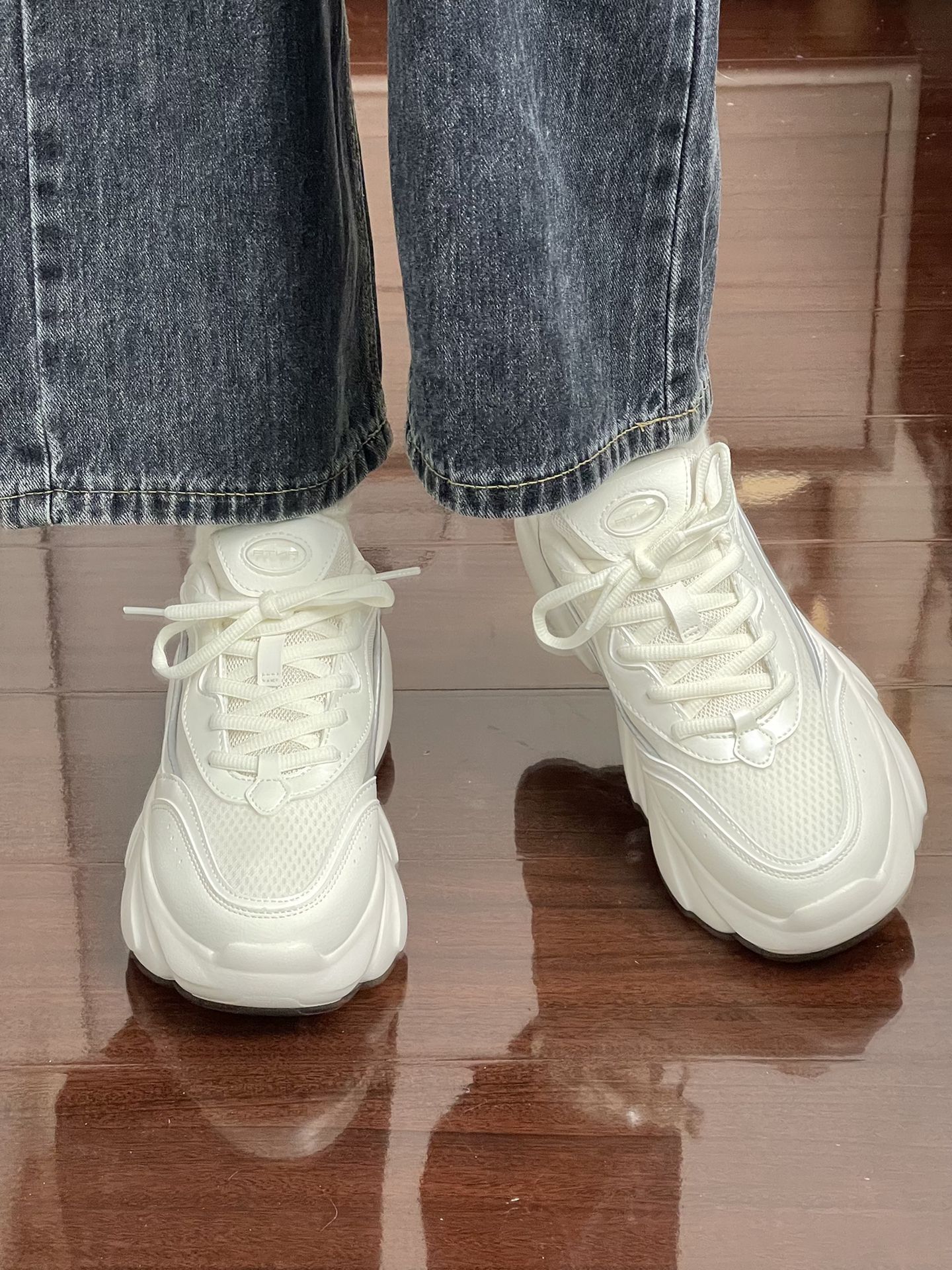 圆头 低帮 系带 深口鞋  - VALI鞋履AI设计主图