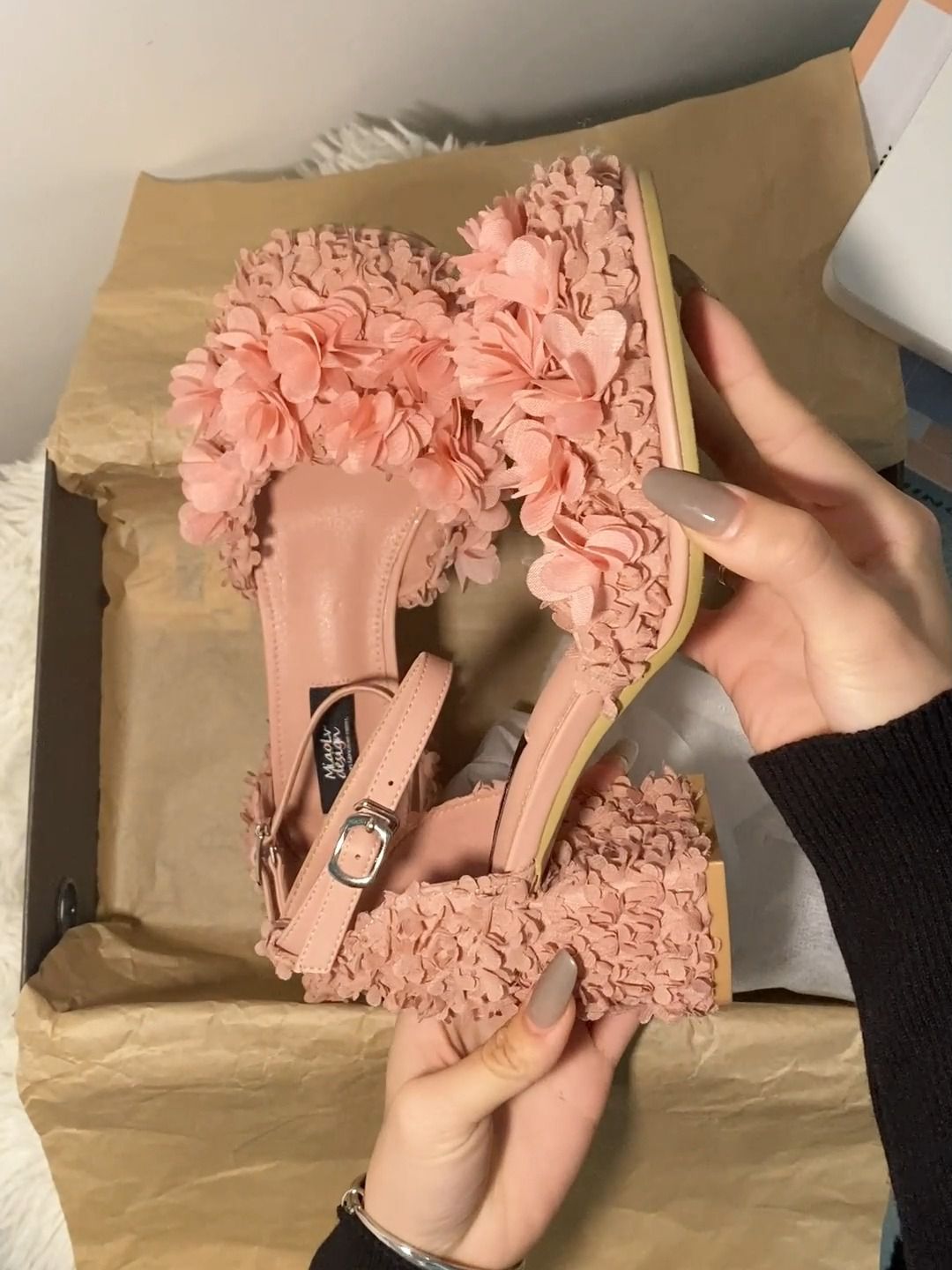  - VALI鞋履AI设计主图