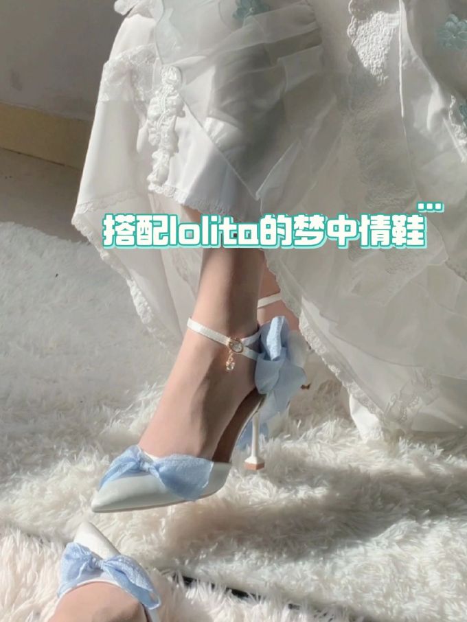 细跟 高跟 尖头 低帮 袢扣 浅口鞋 皮革 