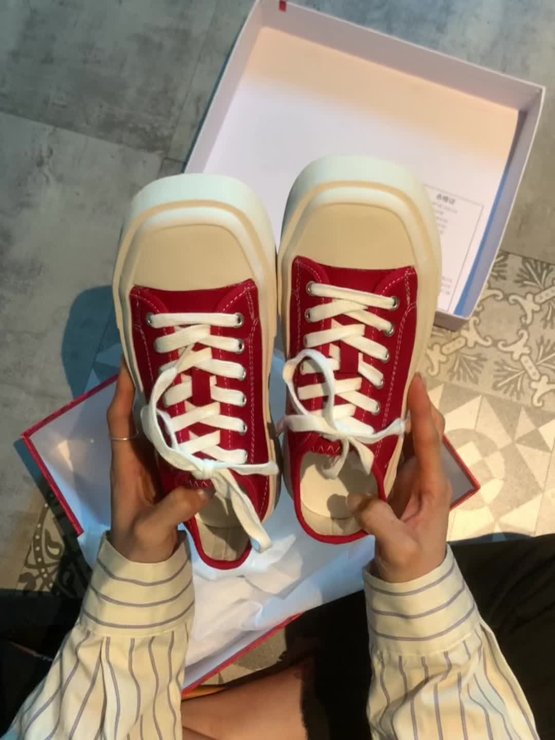 圆头 系带 深口鞋 皮革  - VALI鞋履AI设计主图