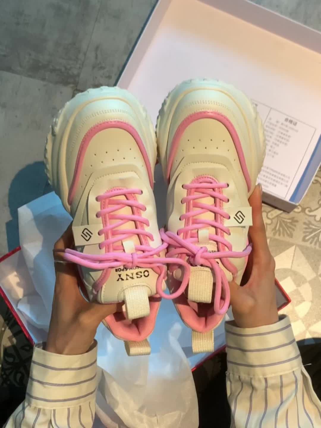 圆头 系带 深口鞋  - VALI鞋履AI设计主图