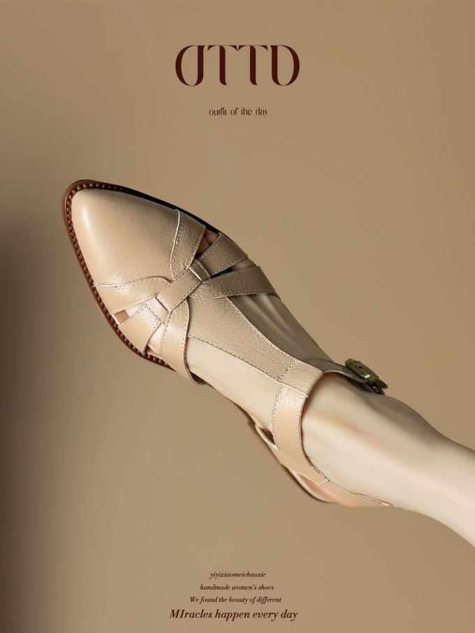 圆头 袢扣 中口鞋 皮革 