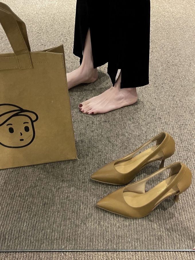 尖头 低帮 一脚蹬 浅口鞋 皮革 