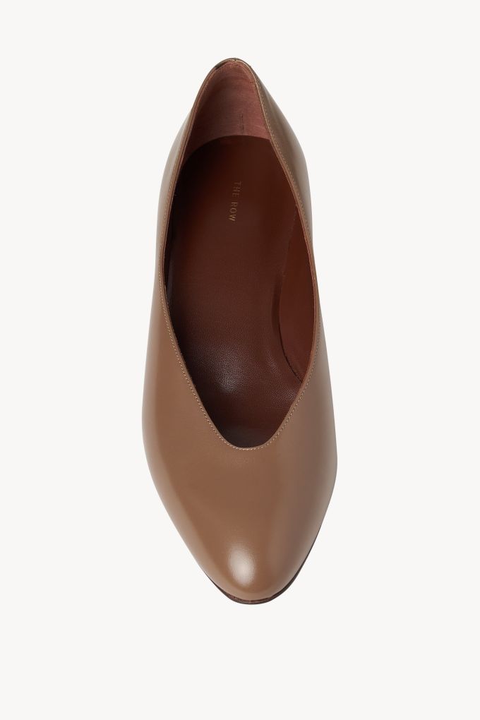 尖头 一脚蹬 浅口鞋 皮革 