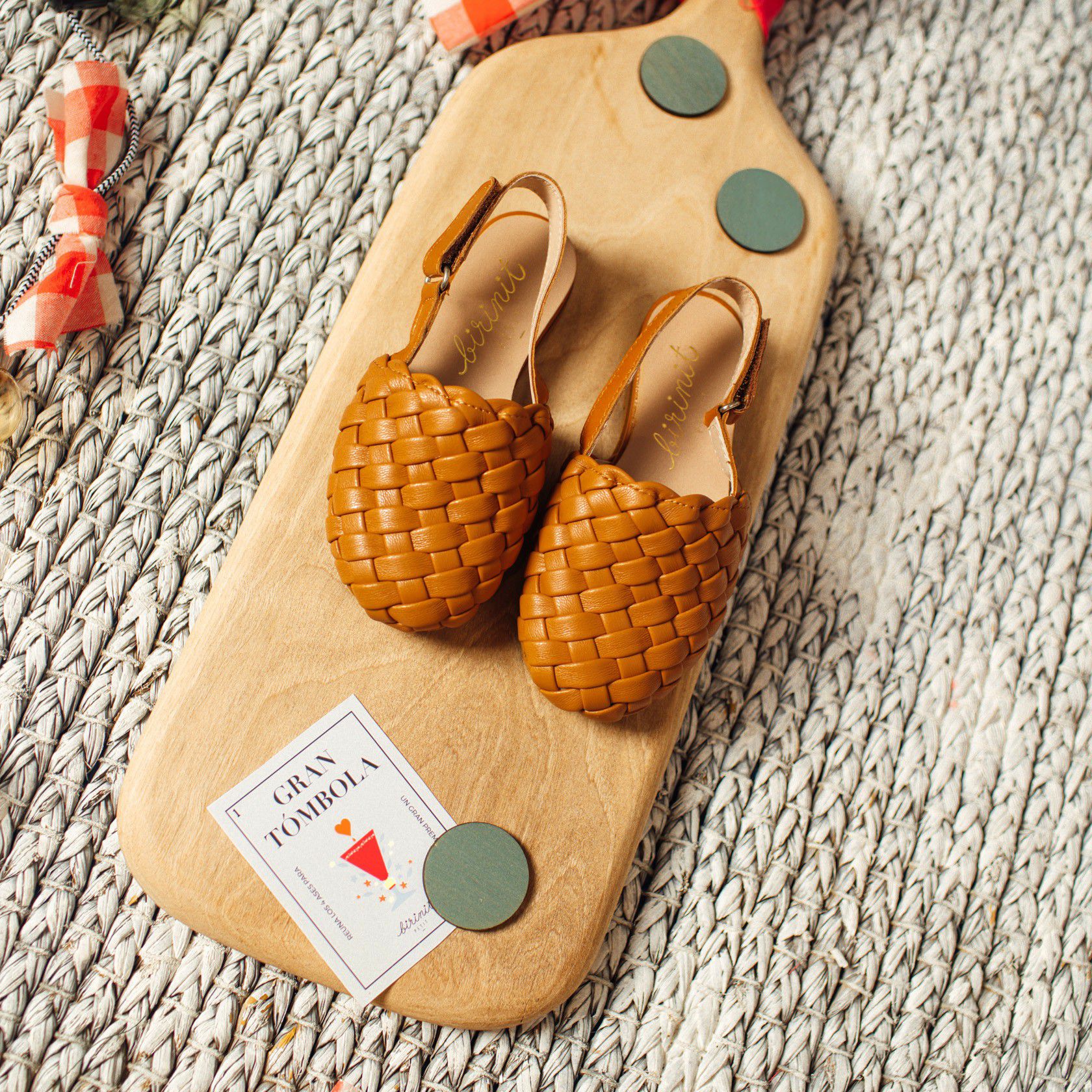  - VALI鞋履AI设计主图