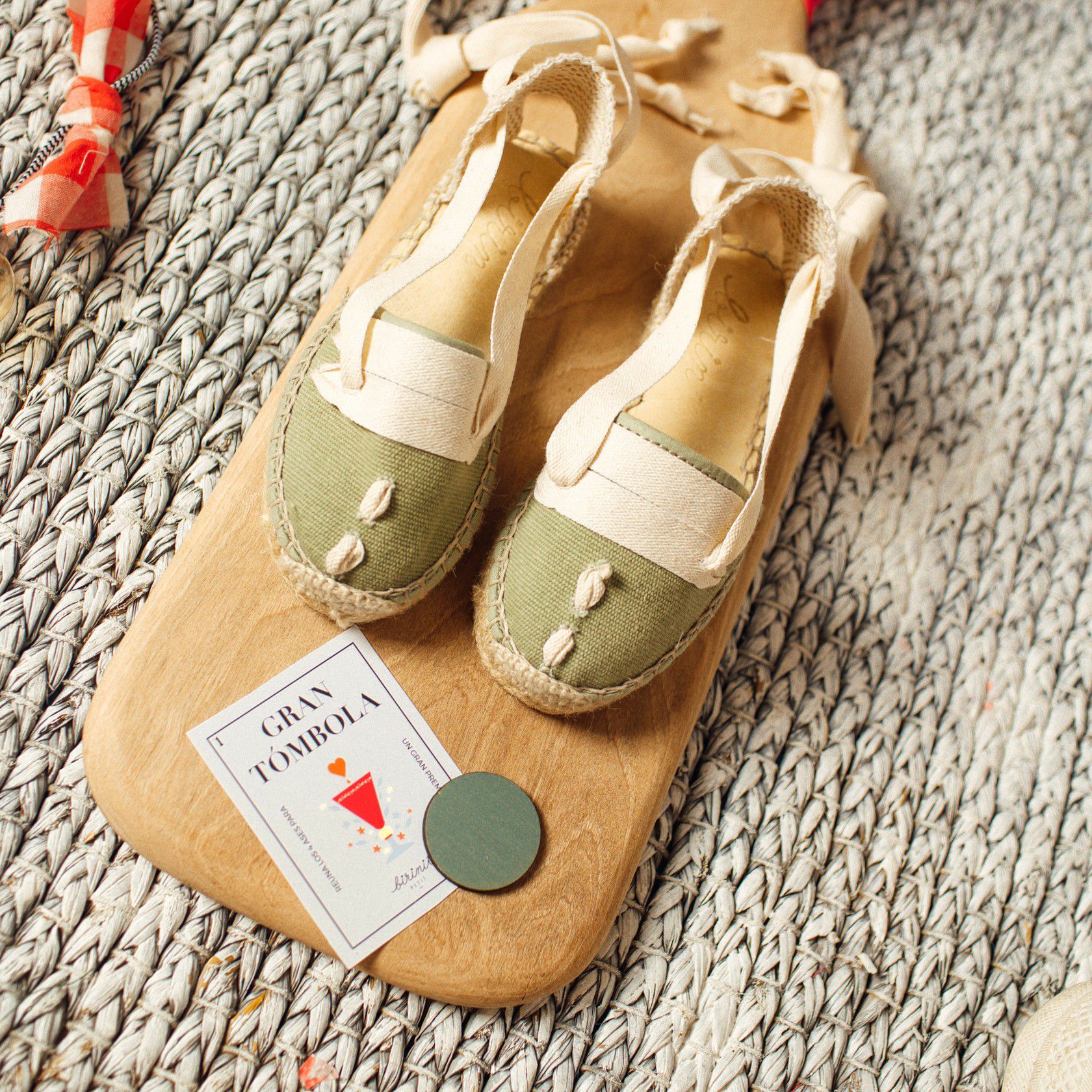 圆头 低帮 袢扣 深口鞋  - VALI鞋履AI设计主图