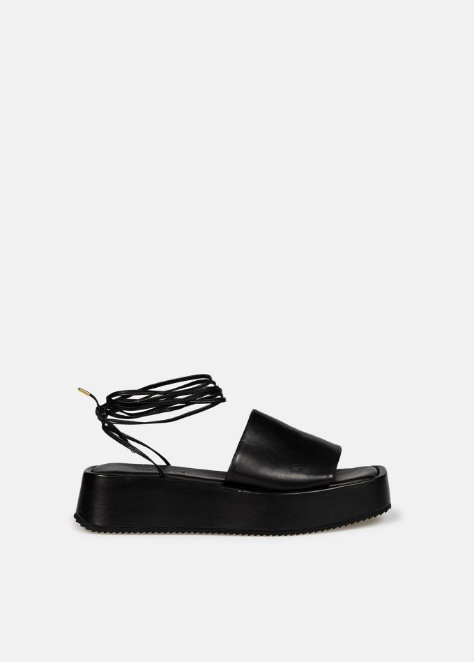 厚底 圆头 袢扣 皮革 