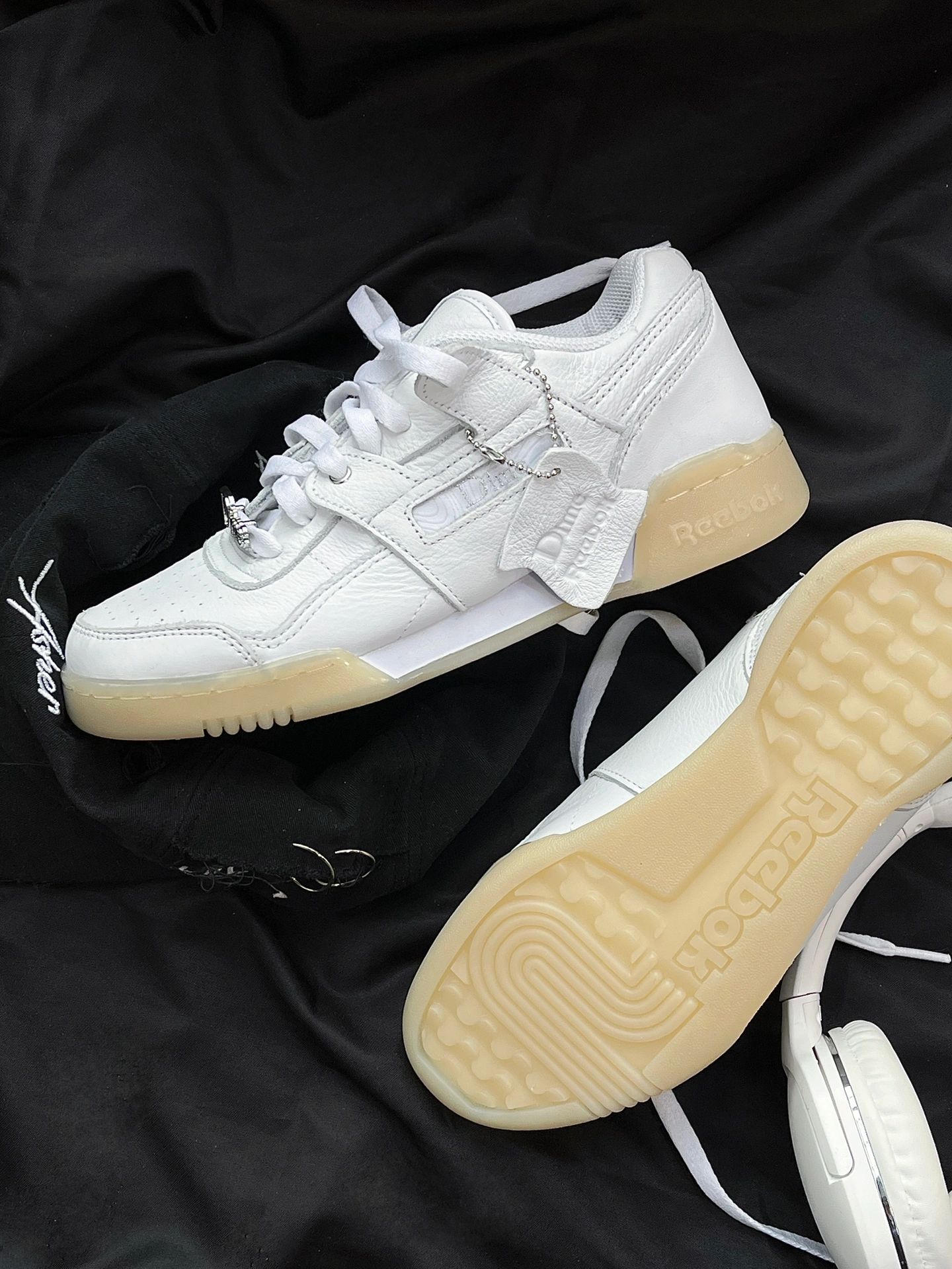 平底 圆头 低帮 松紧带 系带 深口鞋 皮革  - VALI鞋履AI设计主图