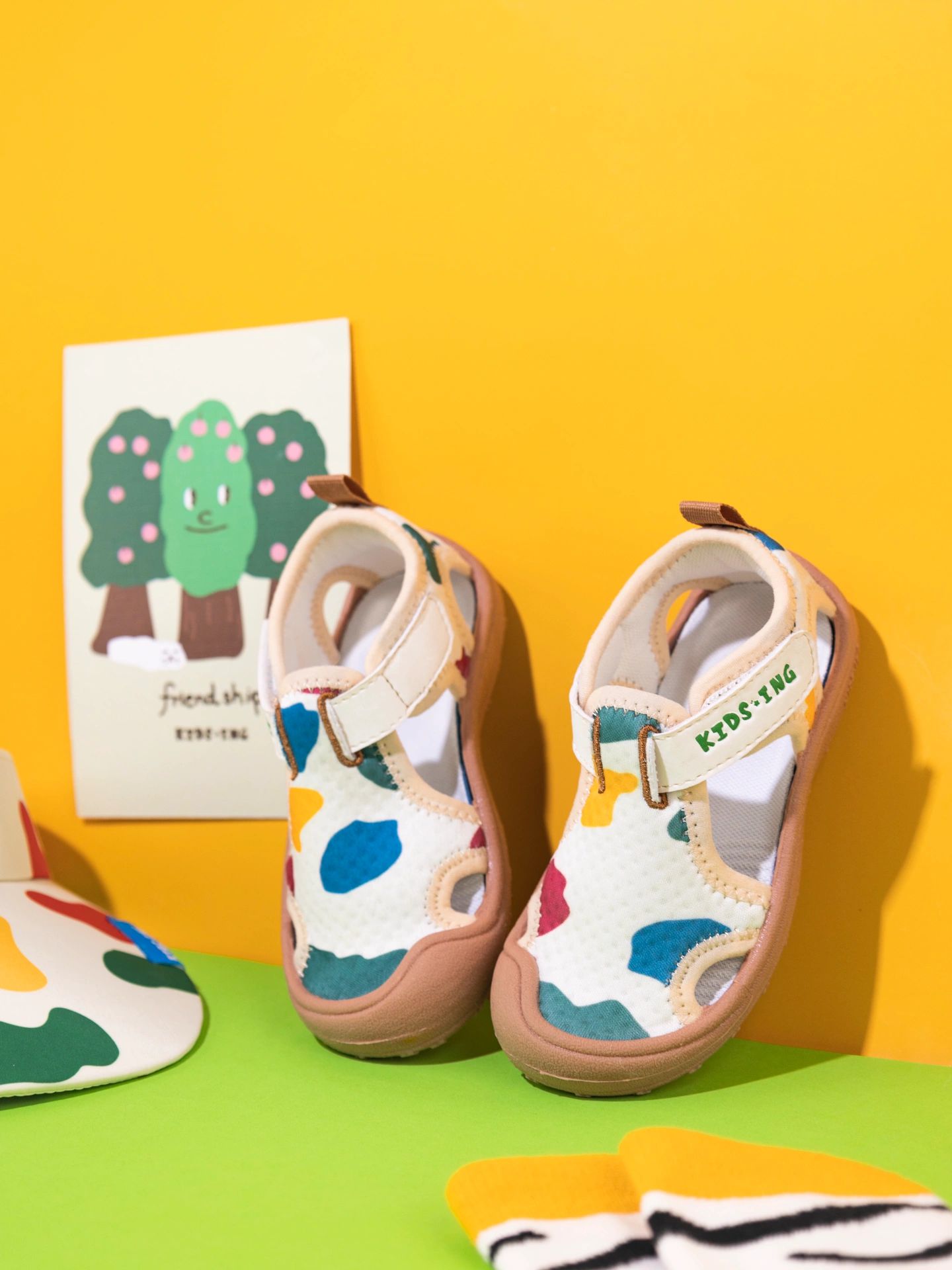 平底 圆头 低帮 魔术贴 深口鞋  - VALI鞋履AI设计主图