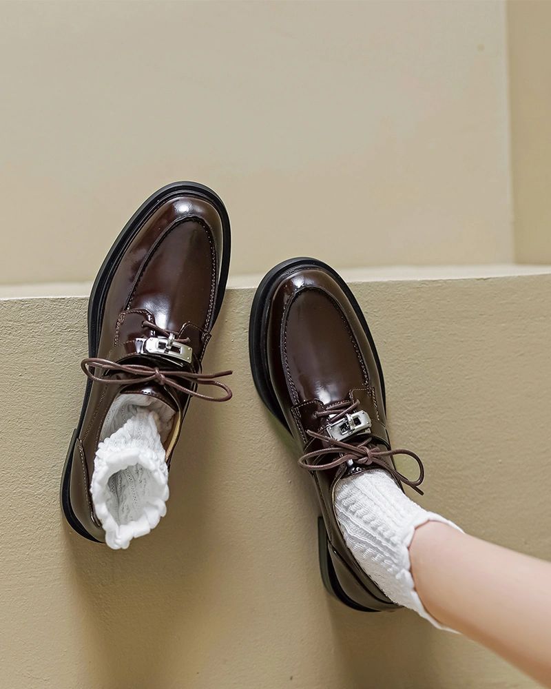 圆头 低帮 系带 深口鞋 皮革  - VALI鞋履AI设计主图