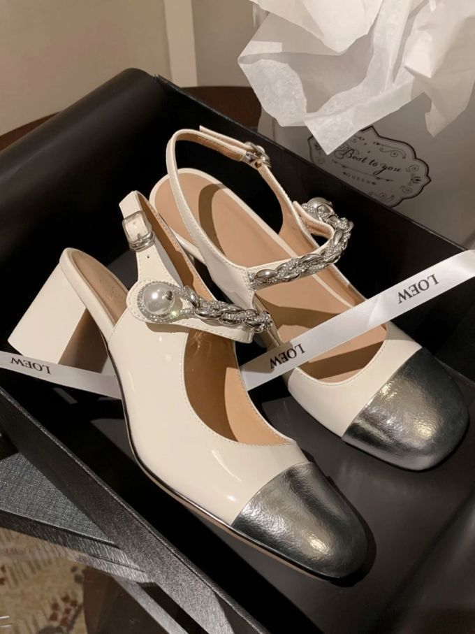 粗跟 高跟 圆头 袢扣 浅口鞋 皮革 