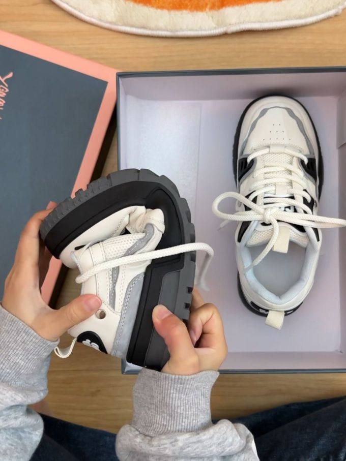 圆头 系带 深口鞋 皮革 