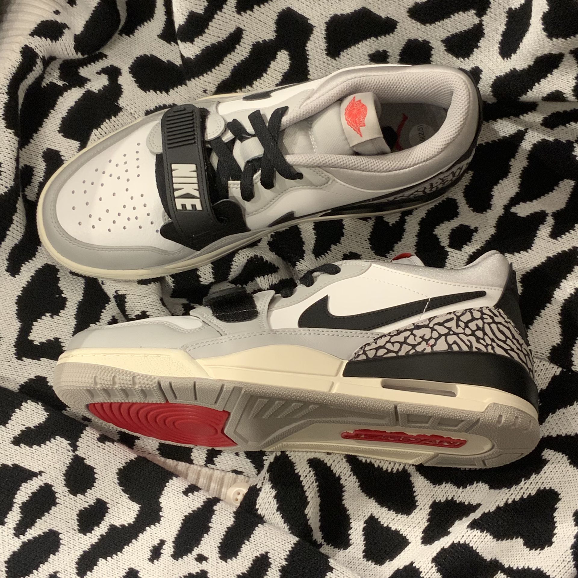 厚底 圆头 低帮 系带 深口鞋 皮革  - VALI鞋履AI设计主图