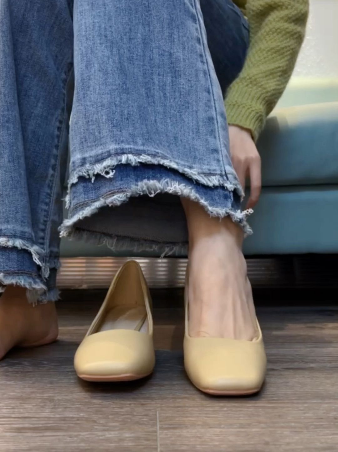  - VALI鞋履AI设计主图