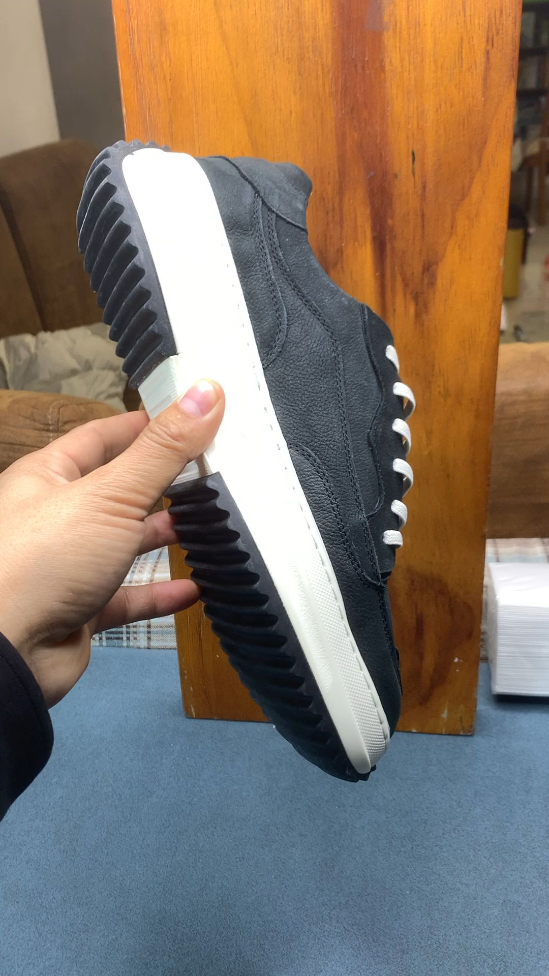 厚底 圆头 低帮 系带 深口鞋  - VALI鞋履AI设计主图