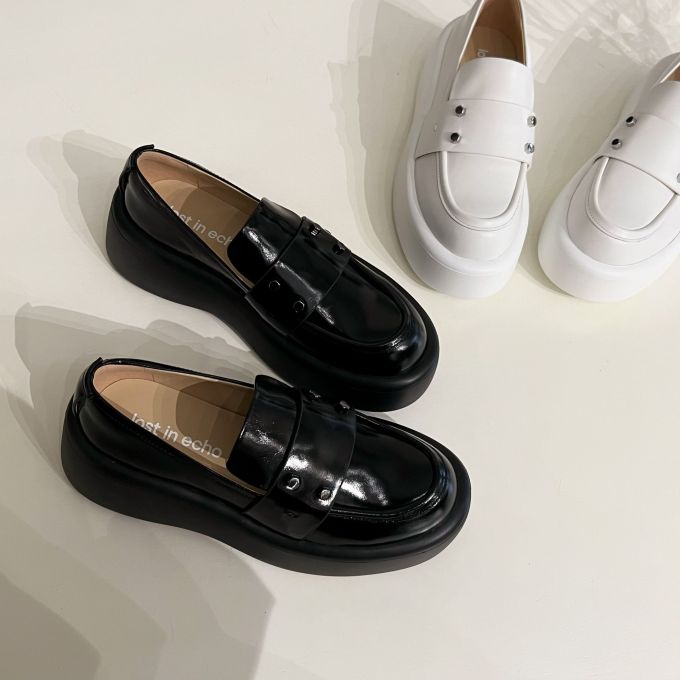 平底 圆头 低帮 一脚蹬 深口鞋 皮革 