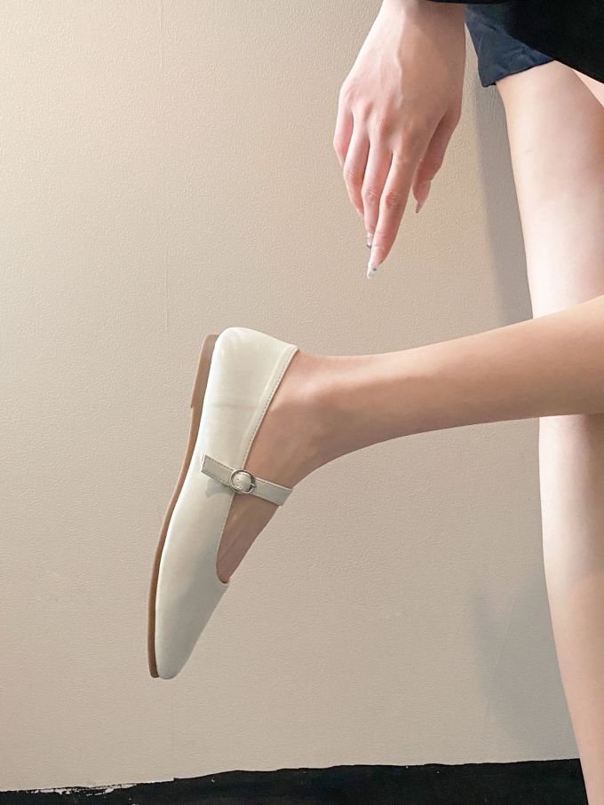 粗跟 低跟 无帮 袢扣 浅口鞋 皮革 