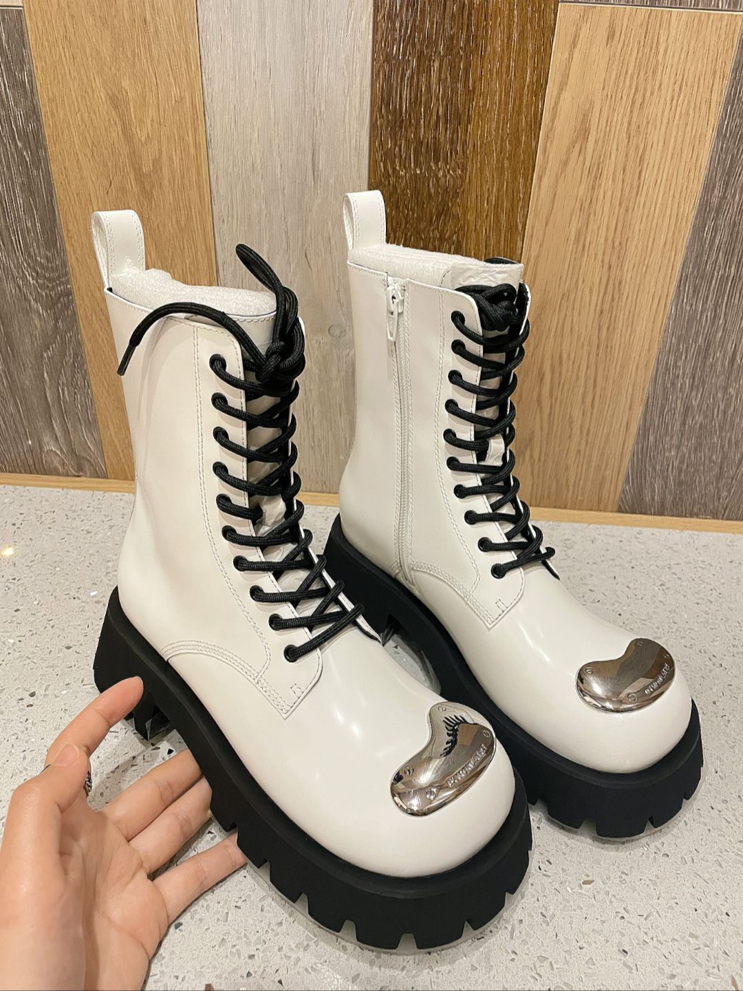 圆头 系带 低筒 皮革 拉链  - VALI鞋履AI设计主图